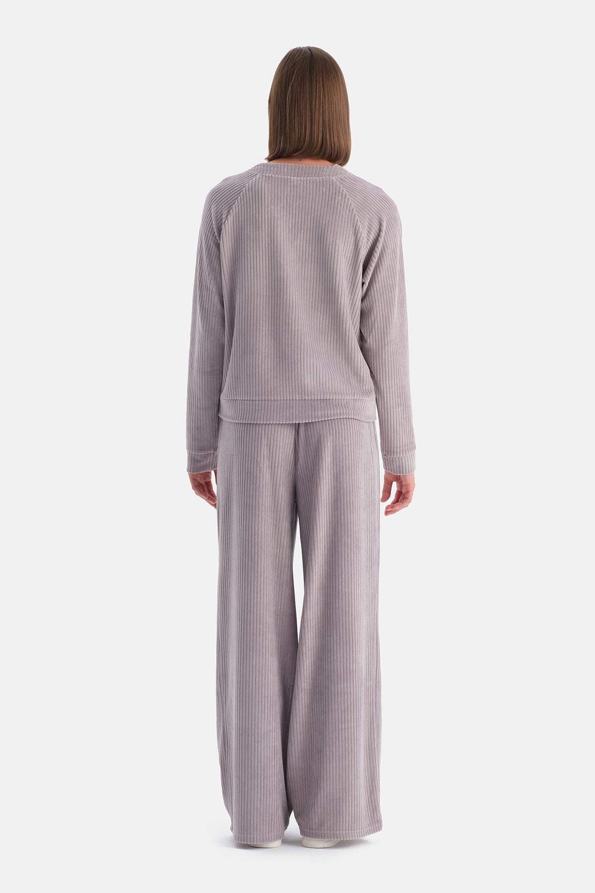 Açık Lila V Yaka Uzun Kollu Kadife Sweatshırt