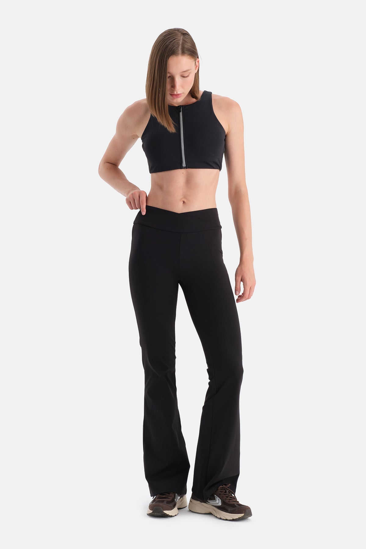 Kadin Önden Fermuarli Sporcu Sütyeni