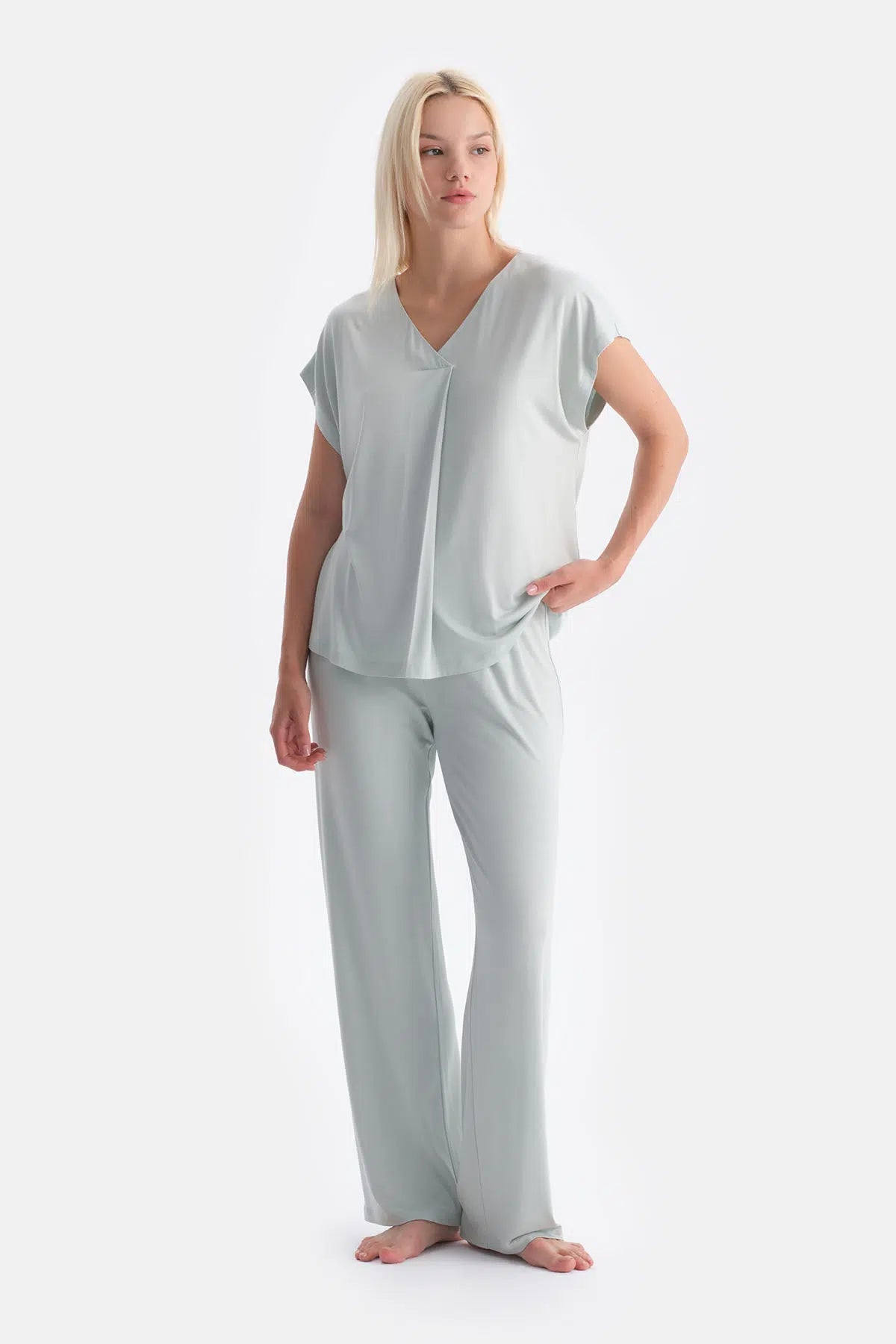 Pilikaşeli Tişört Pantolon Takim