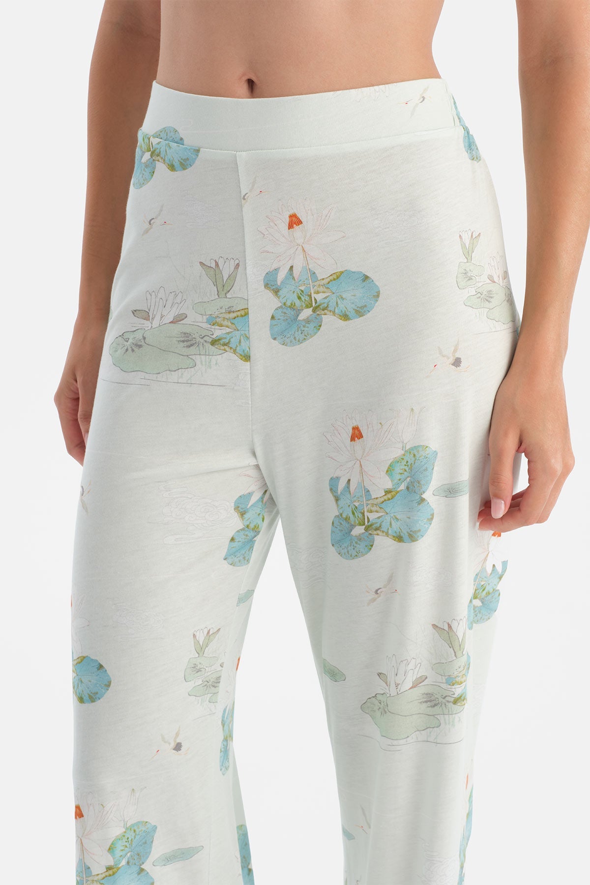 Çiçek Desenli Gömlek Pantolon Takim