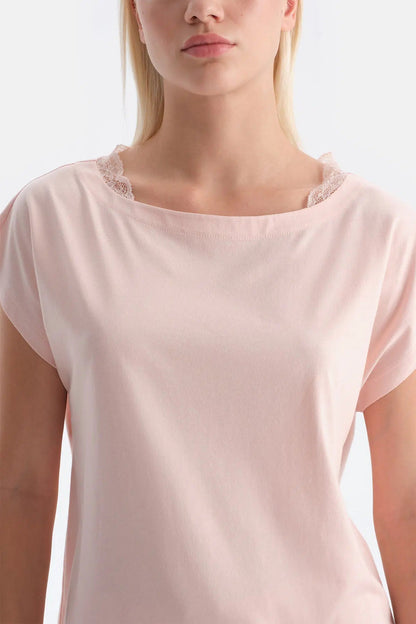 Dantel Detayli Kayik Yaka Tişört Pantolon Takim