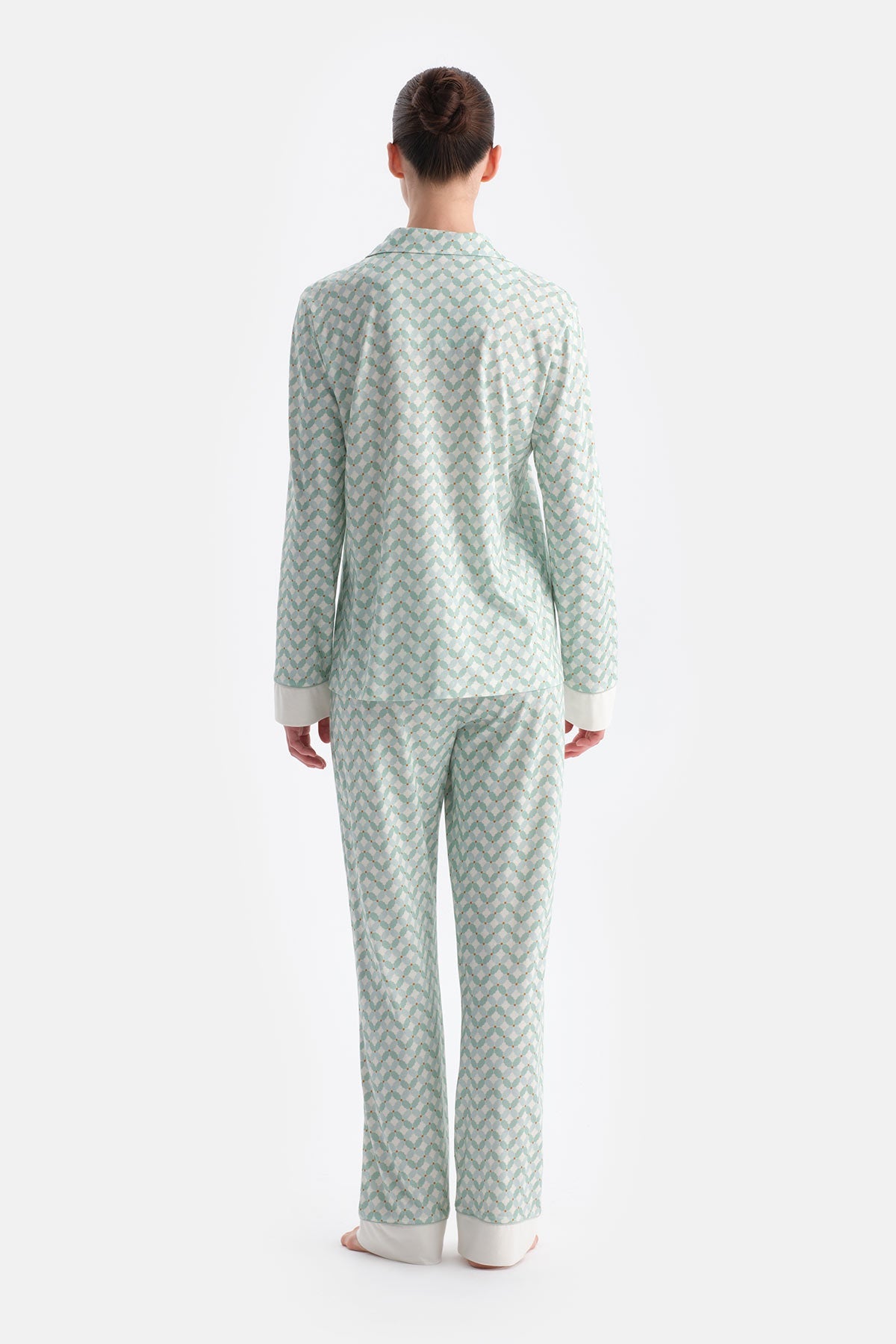 Geometrik Desenli Gömlek Pantolon Takim