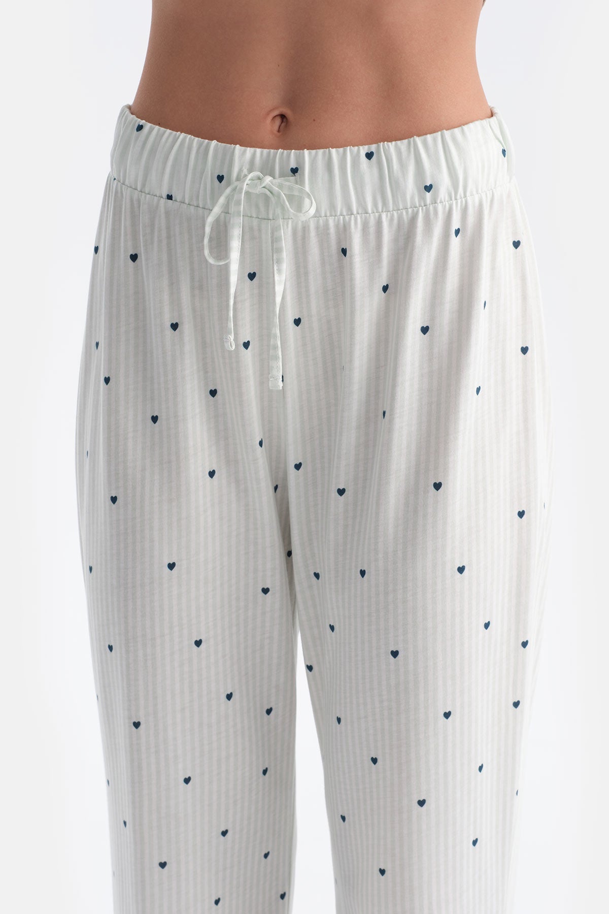 Çizgi Ve Kalpli Gömlek Pantolon Takim