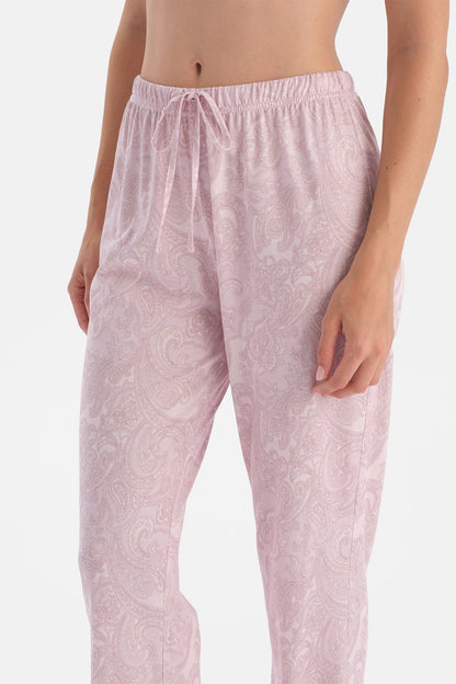 Şal Desenli Gömlek Pantolon Takim