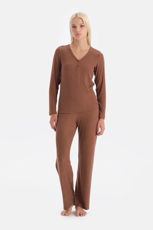 V Yaka Kaşkorse Tişört Pantolon Takim