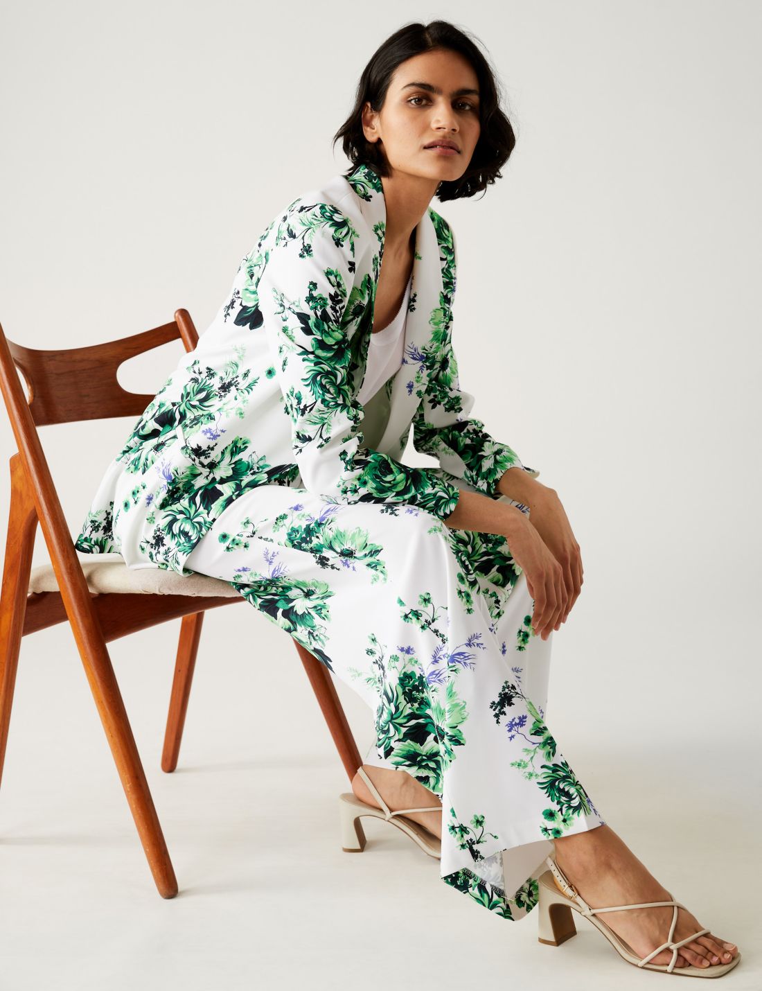 Çiçek Desenli Wide Leg Saten Pantolon