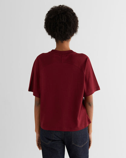 Embroidery C-neck T-shirt