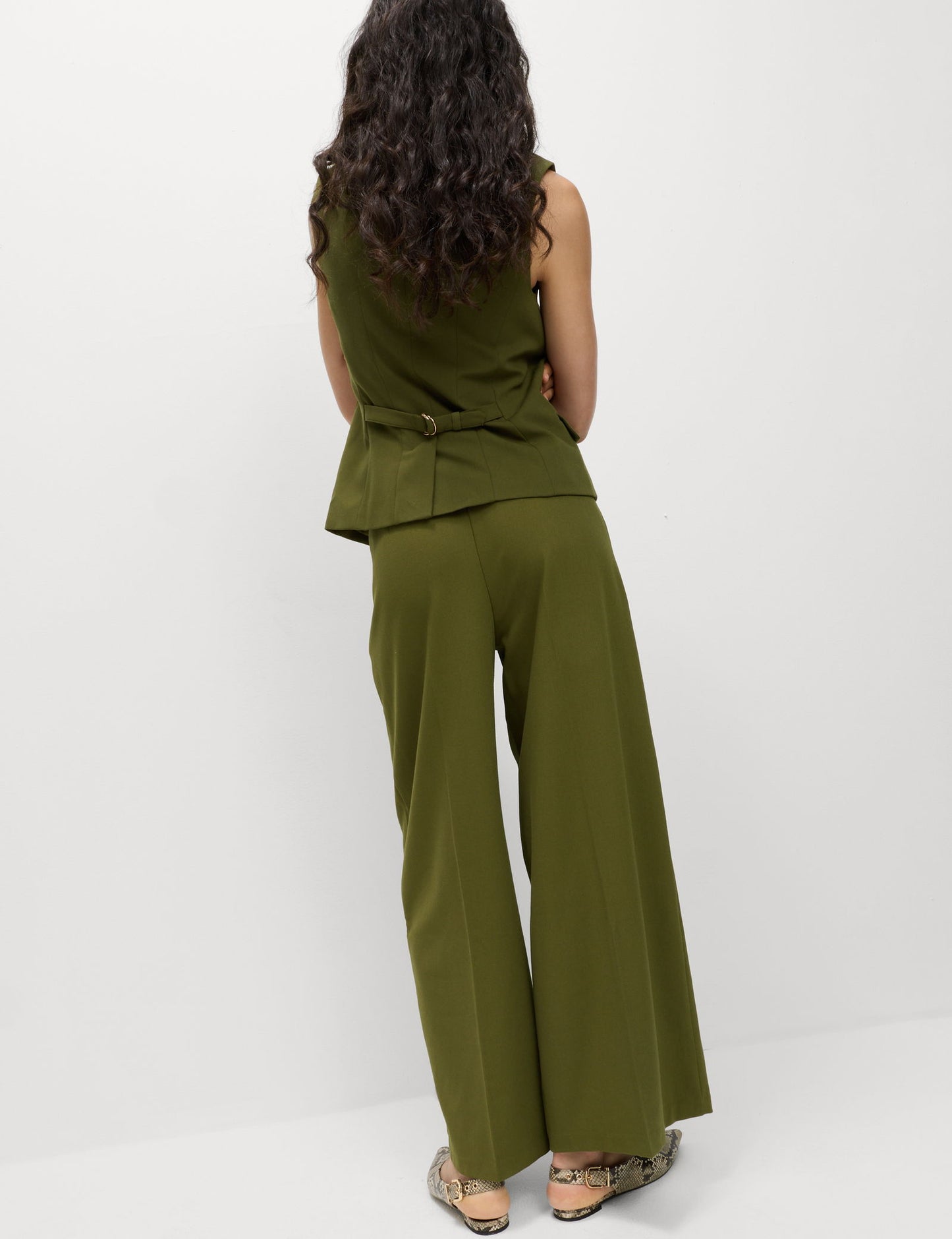 Plise Detaylı Geniş Paça Pantolon