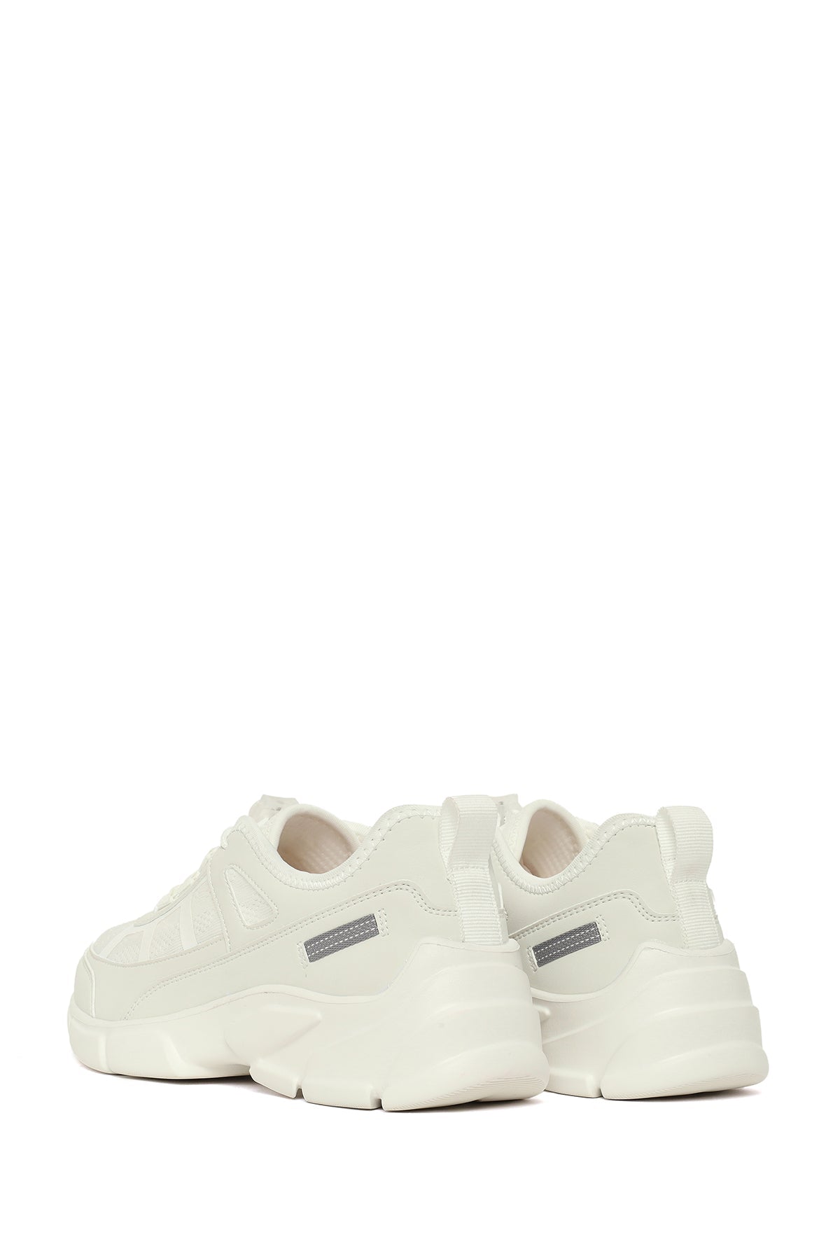 Kadın Beyaz Bağcıklı Kalın Tabanlı Sneaker