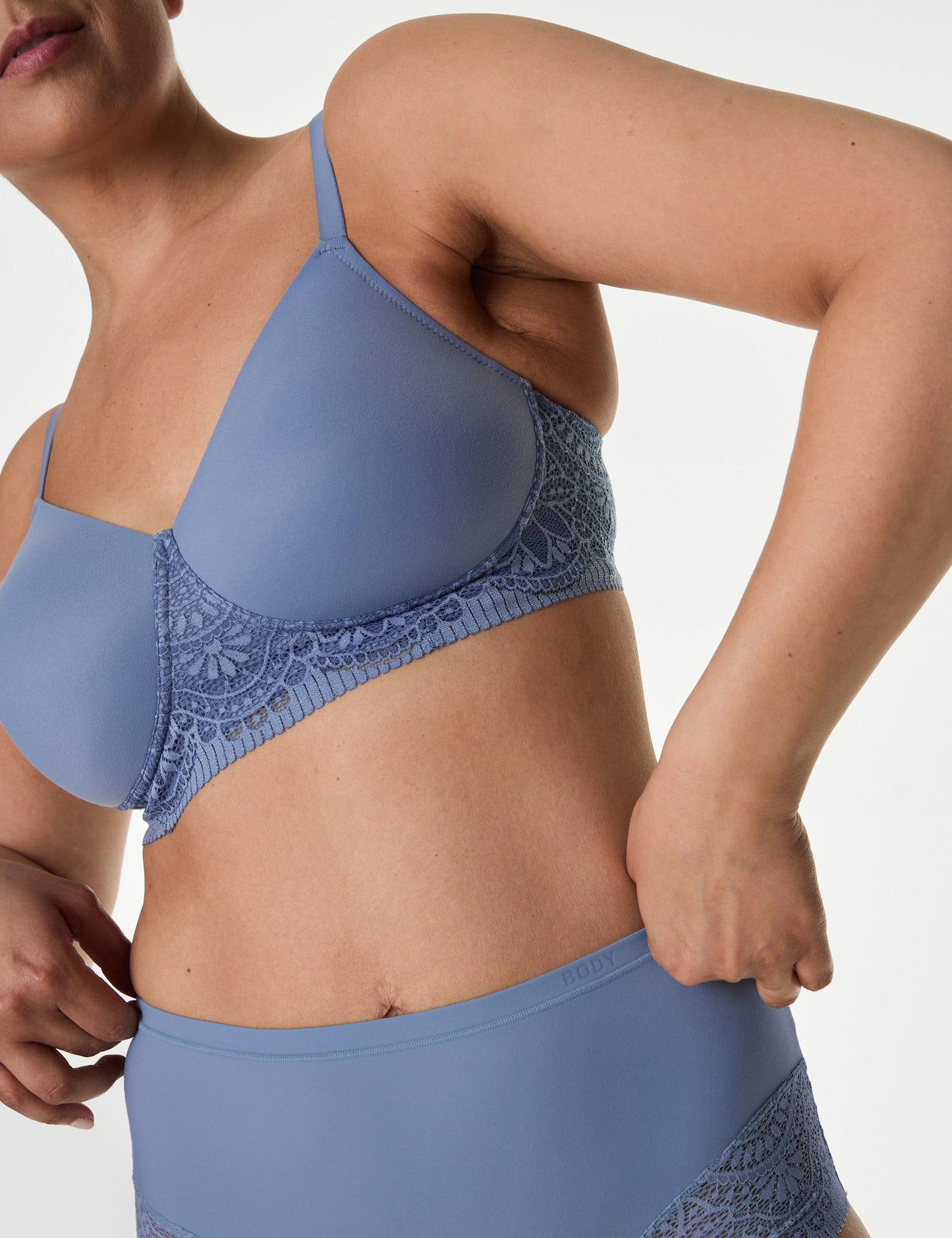 Body Soft:trade_mark: Dantel Detaylı Balensiz Pamuklu Ameliyat Sonrası Sütyeni