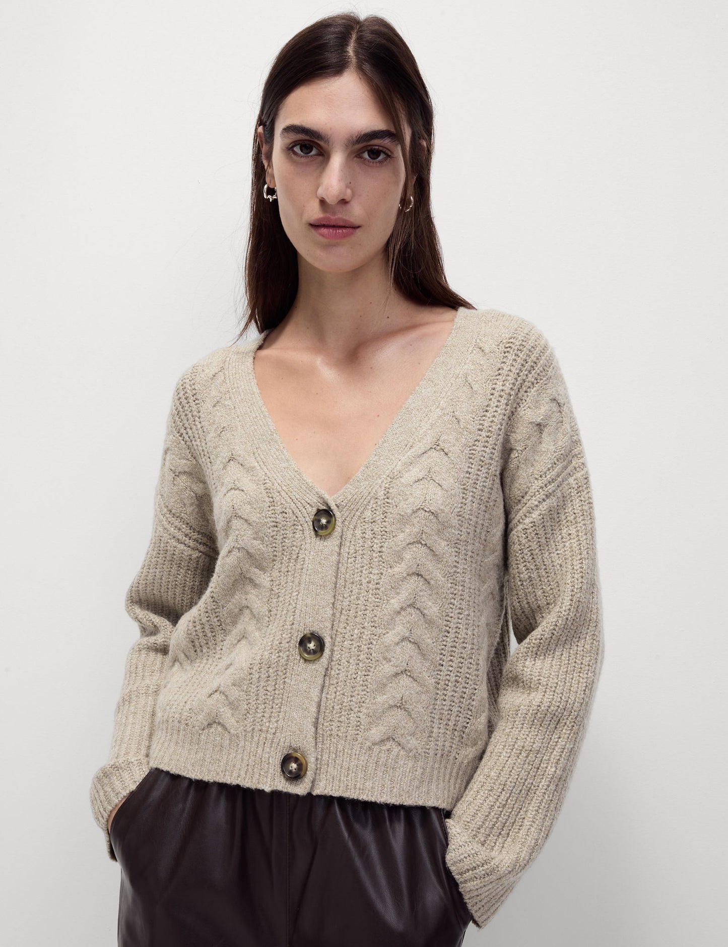 V Yaka Relaxed Fit Hırka