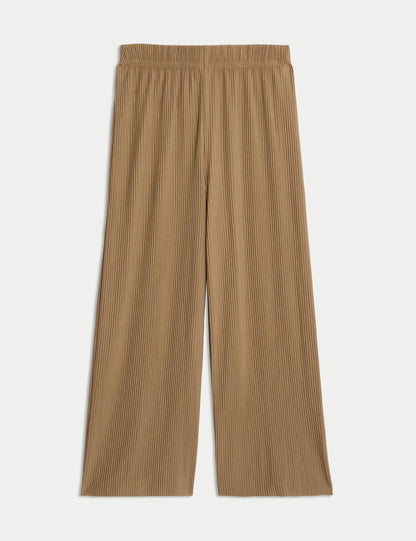 Pilise Kesim Geniş Paça Kısa Pantolon