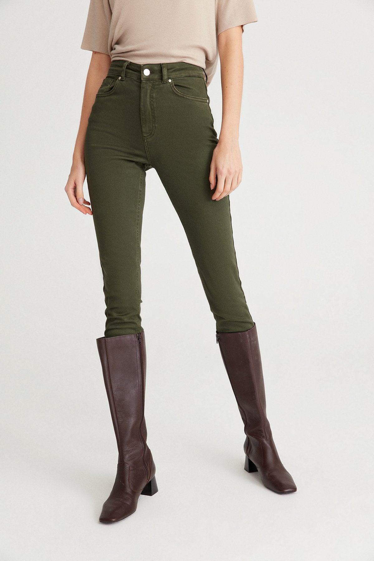 Haki Yüksek Bel Düz Kesim Jean