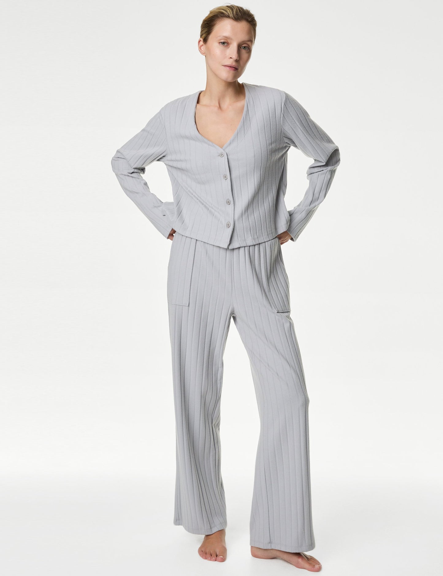 Yumuşak Dokulu Örme Pijama Takımı
