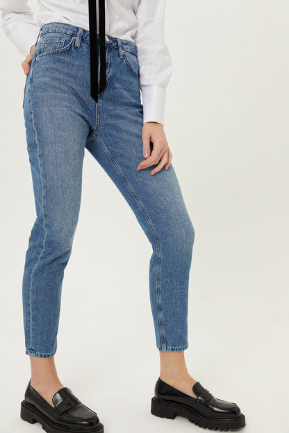 Kısa Paça Mavi Jean