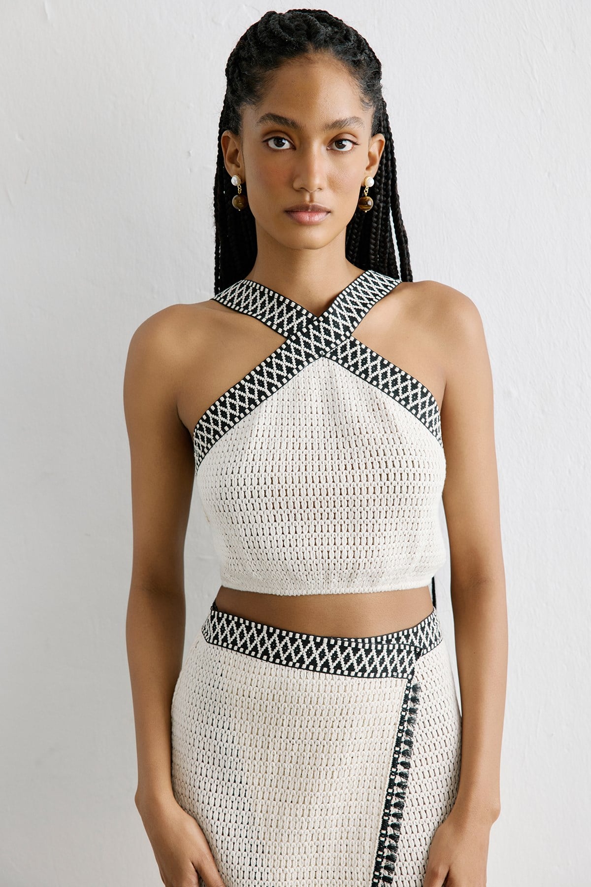 Sırt Bağlamalı Crop Ekru Bluz