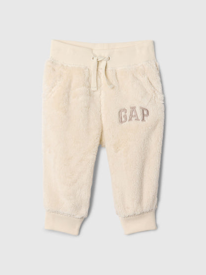 Kırık Beyaz Gap Logo Suni Vegan Kürk Jogger Eşofman Altı