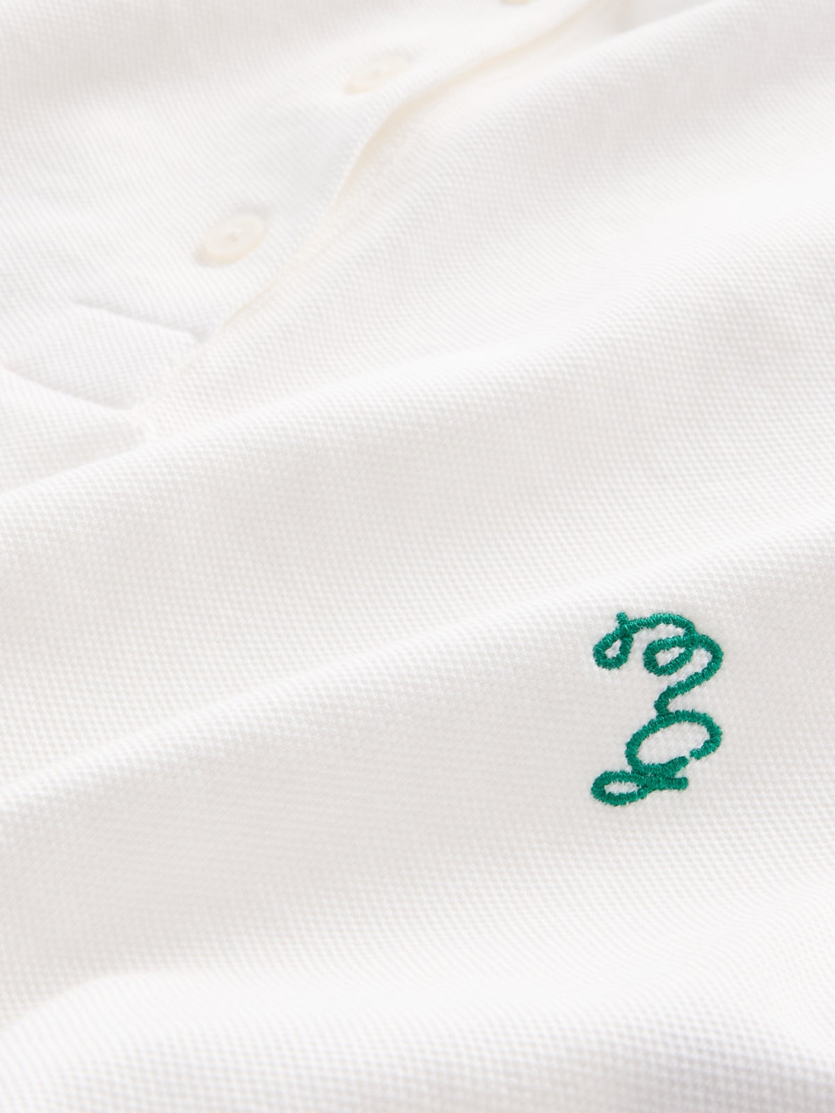 Beyaz Gap × Malbon Cinch Crop Polo T-shirt