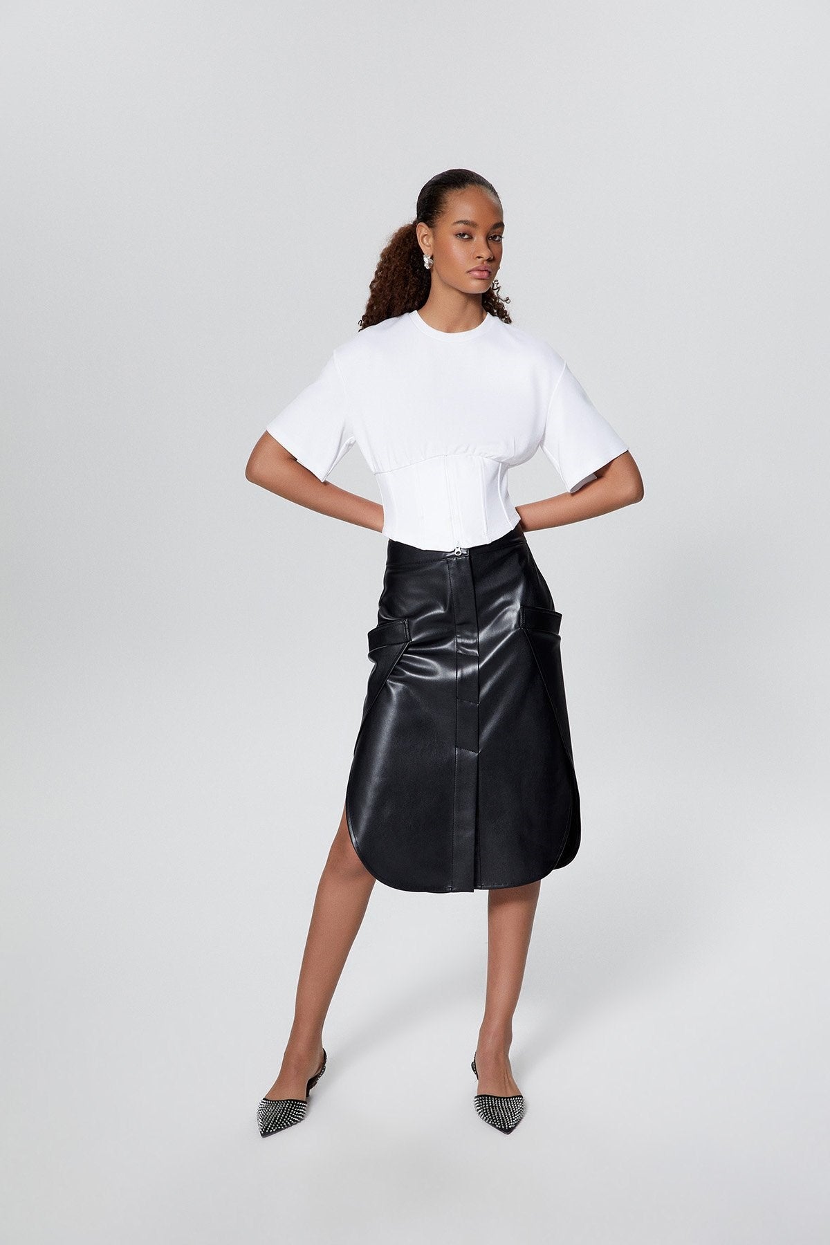 Fermuar Detaylı Beyaz Crop T-shirt