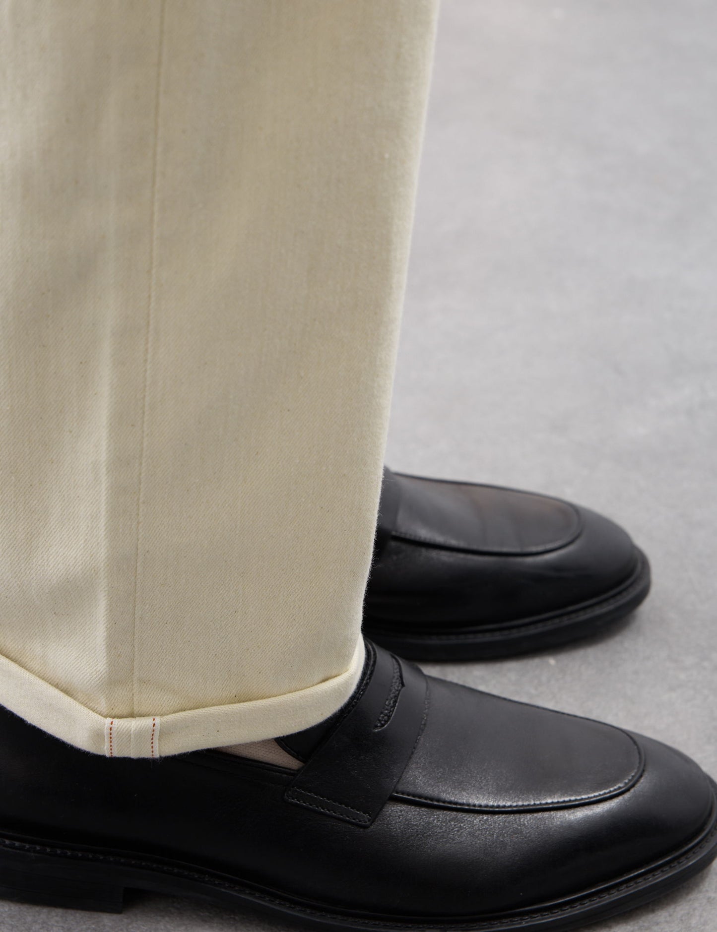 Saf Pamuklu Düz Kesim Selvedge Jean