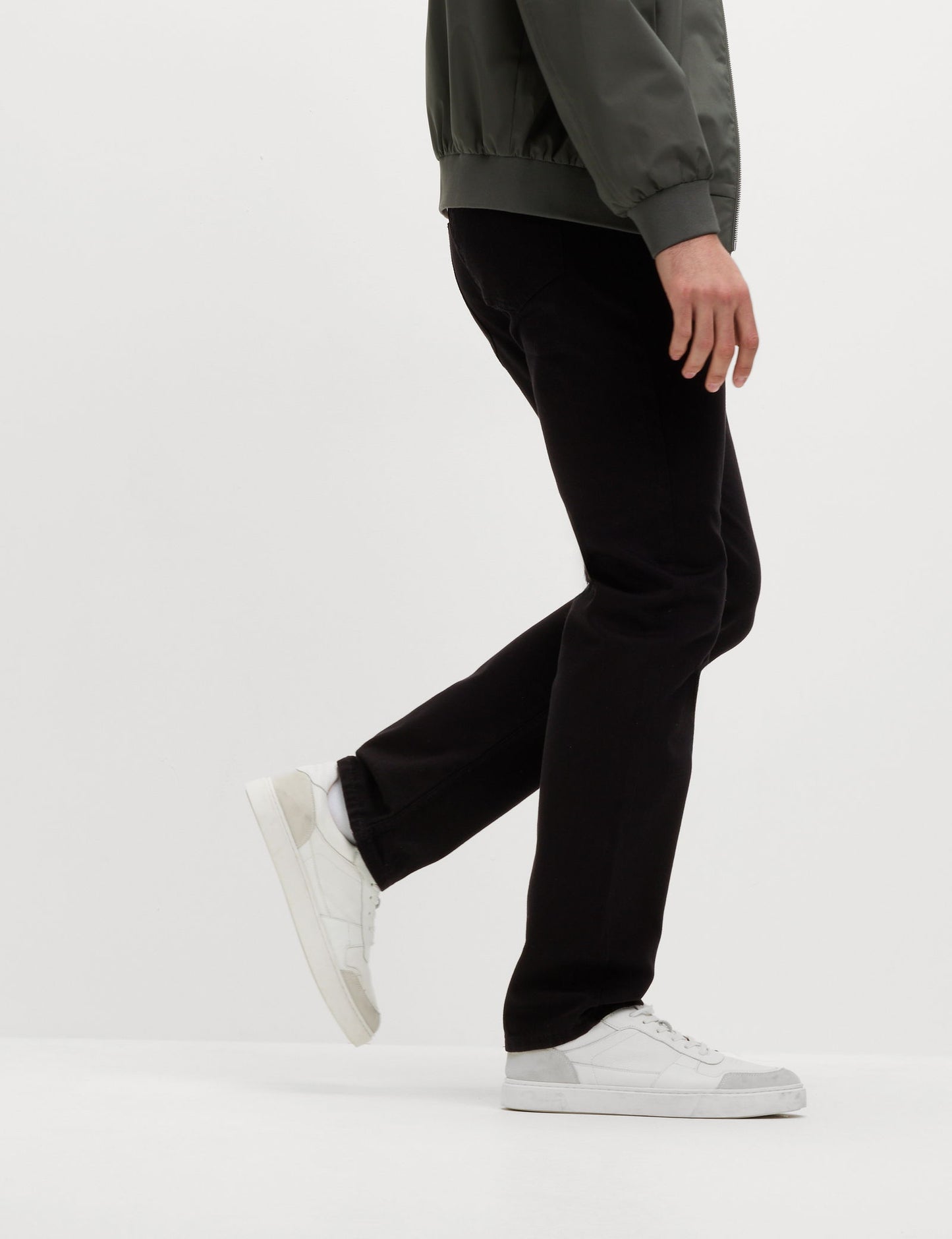 Straight Fit Jean