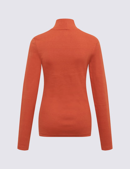 Pamuklu Boğazlı Yaka Slim Fit Üst