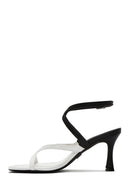 Kadın Siyah Bilekten Tokalı Ince Topuklu Sandalet