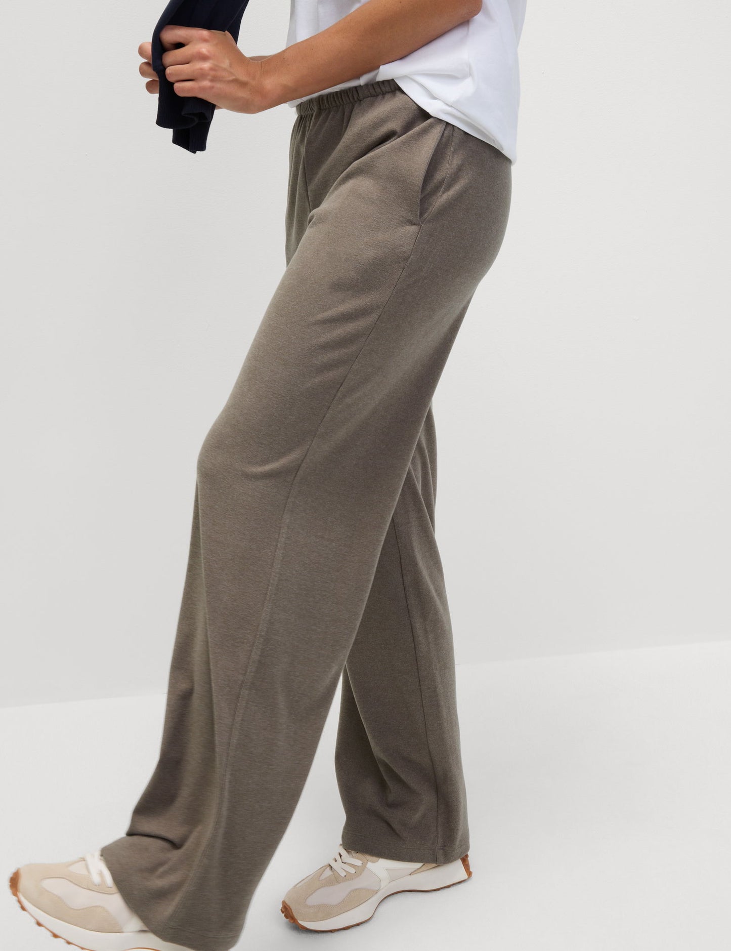Geniş Paçalı Jogger Pantolon