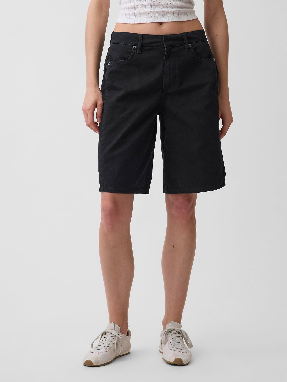 Siyah Mid Rise Twill Side-pleat Şort