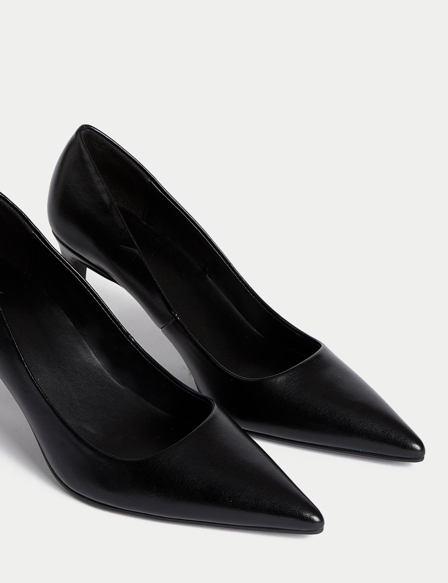 Regular Fit Stiletto