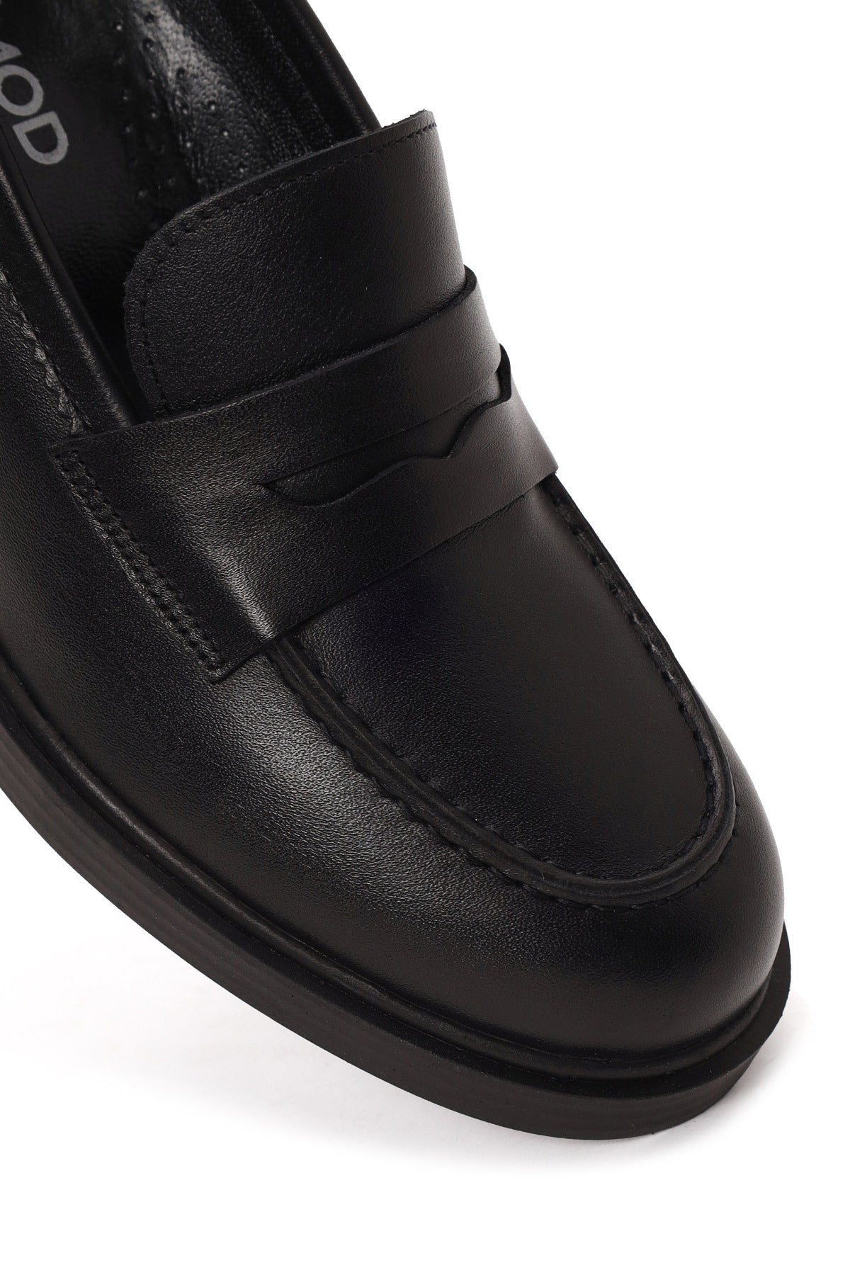 Kadın Siyah Kalın Topuklu Deri Maskülen Loafer