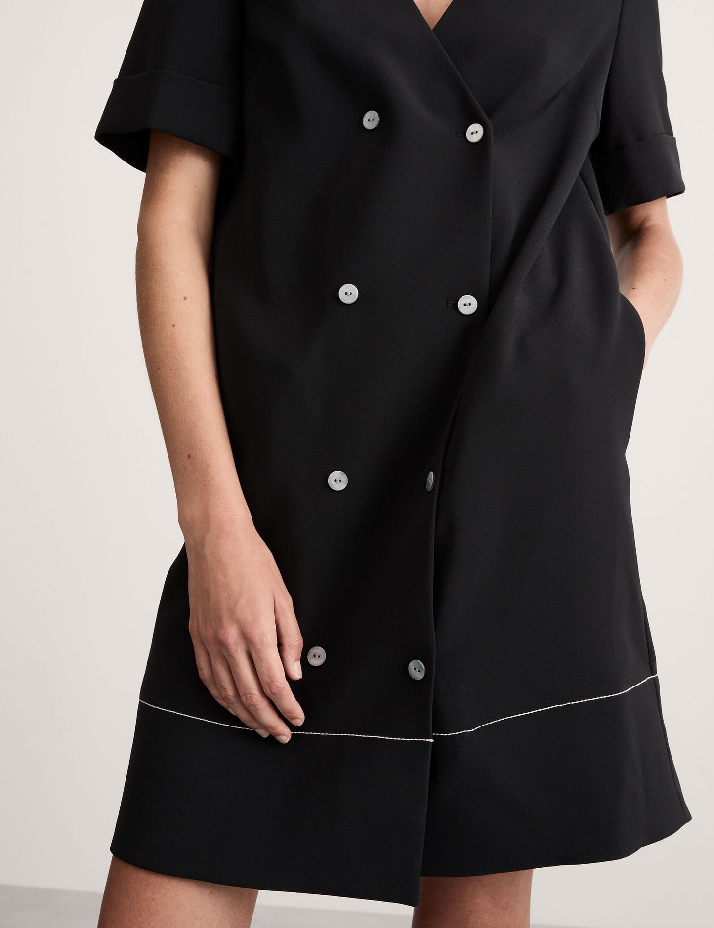 V Yaka Regular Fit Mini Elbise