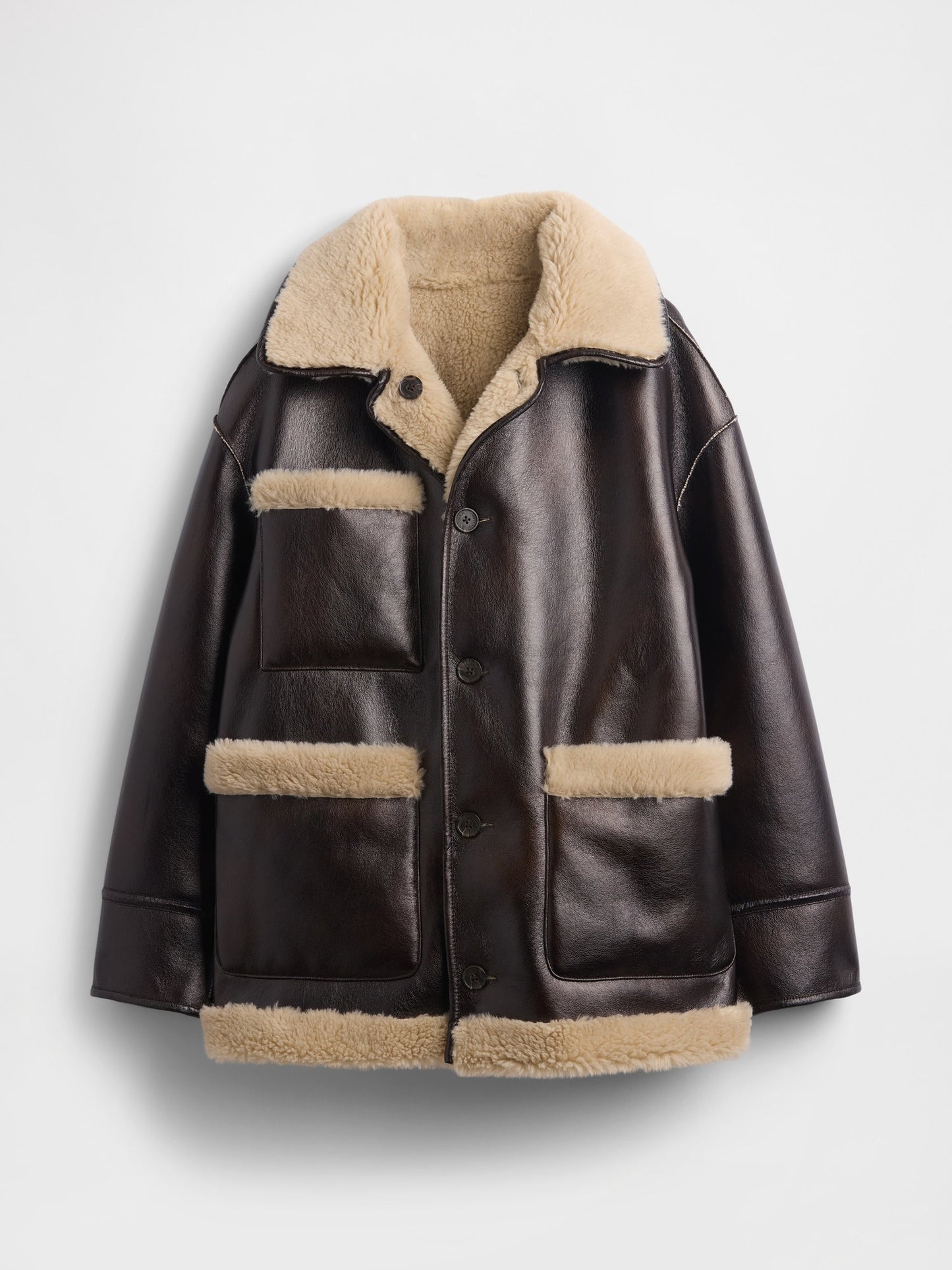 Kahverengi Gap × Sandy Liang Ters Çevirilebilir Vegan Deri Sherpa Ceket