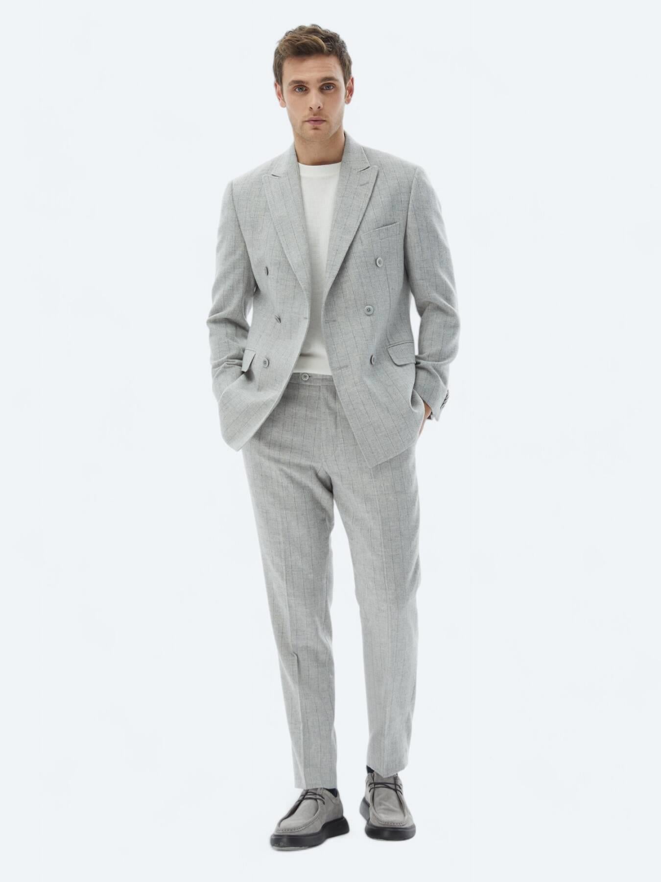 Açık Gri Çizgili Modern Fit Yün Karışımlı Takım Elbise