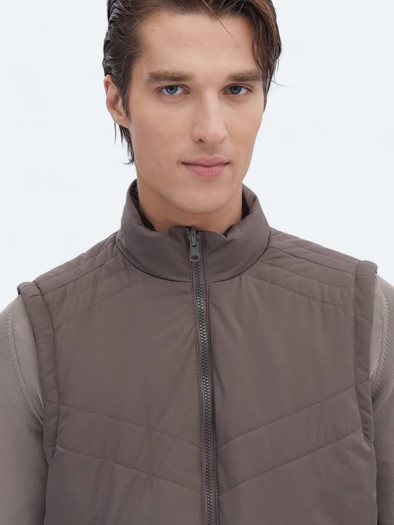 Koyu Vizon Regular Fit Gizli Kapüşon Casual Dokuma Spor Yelek