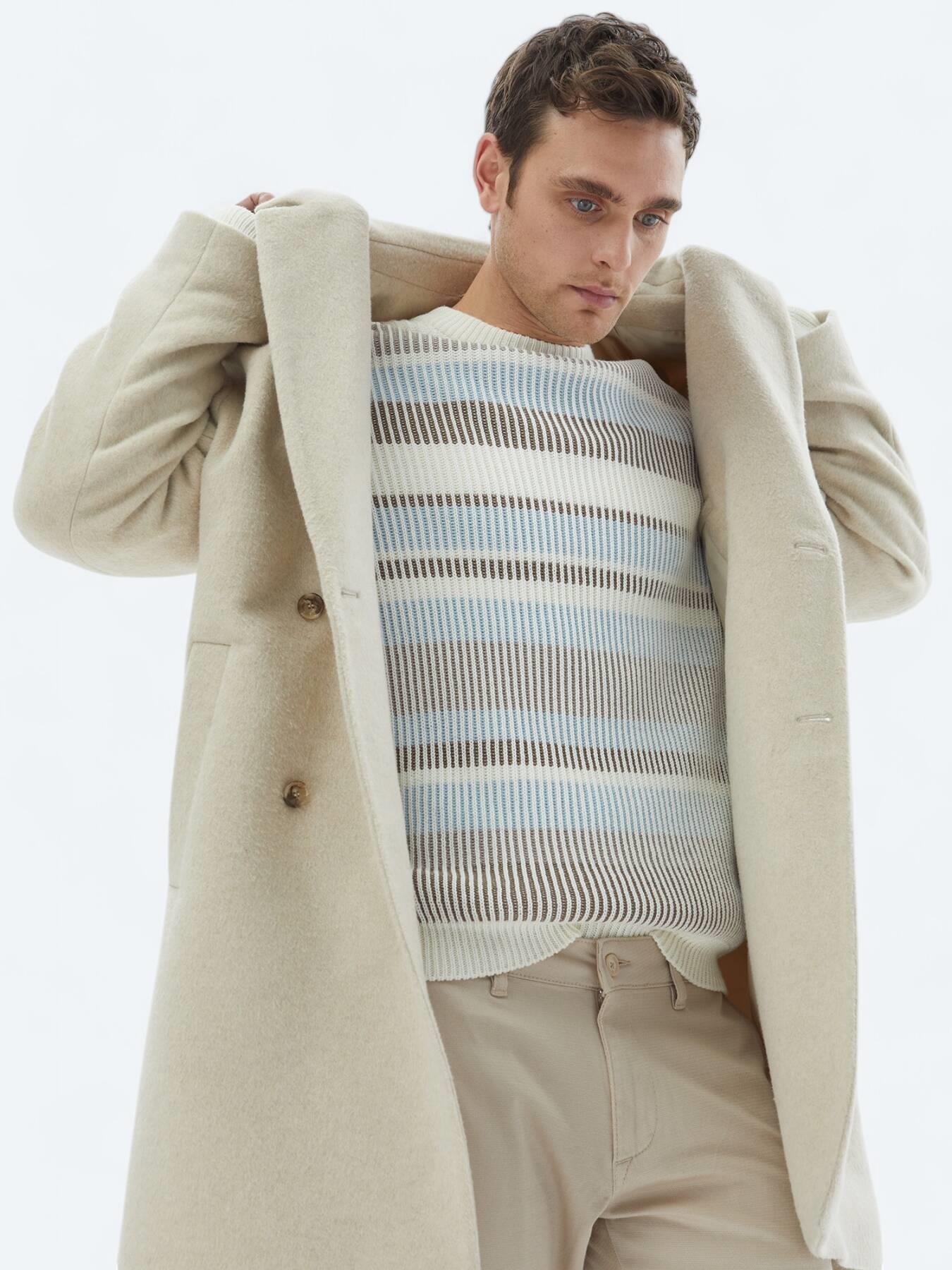 Açık Bej Oversize Fit Kruvaze Yaka Klasik Dokuma Palto