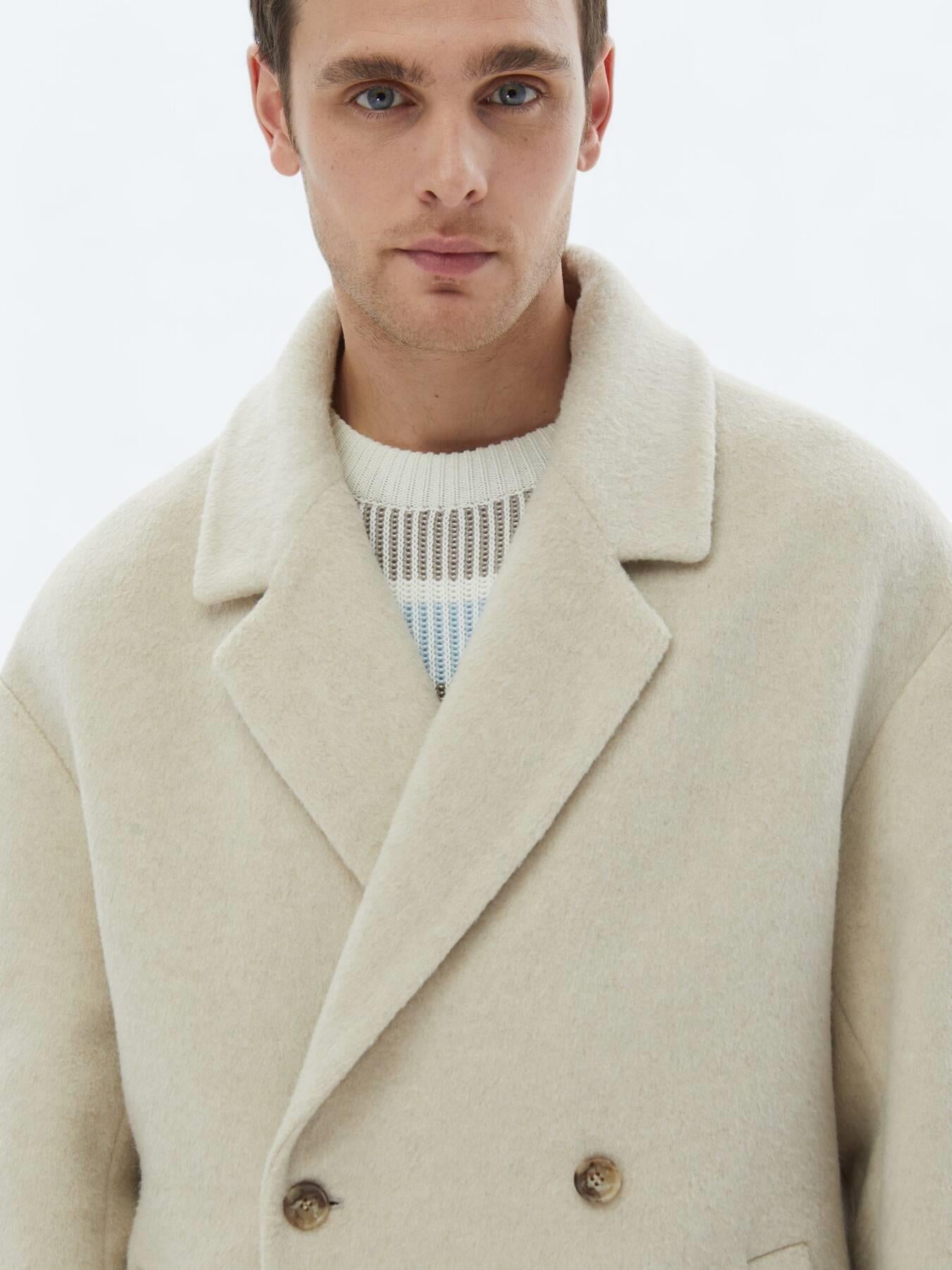 Açık Bej Oversize Fit Kruvaze Yaka Klasik Dokuma Palto