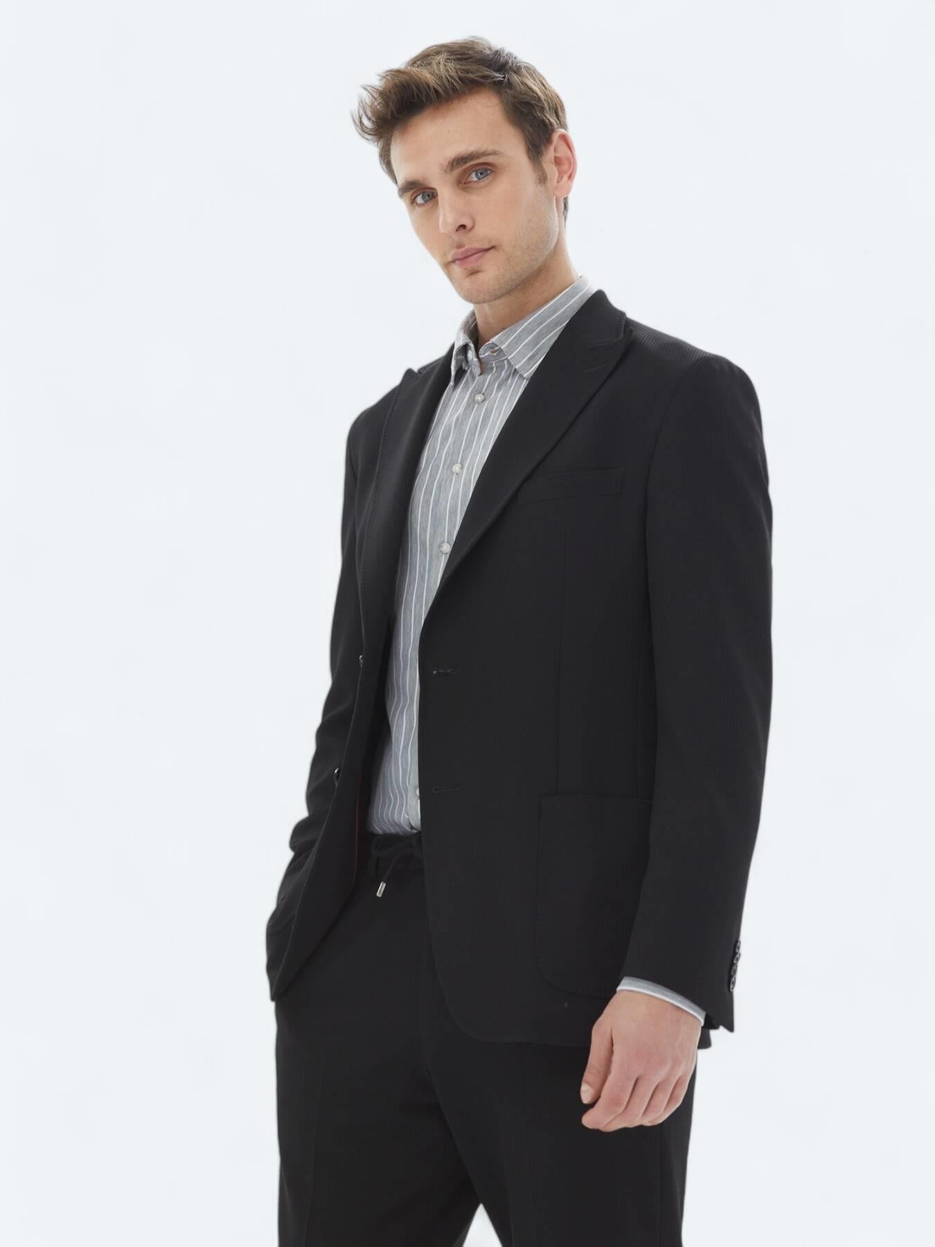 Siyah Desenli Modern Fit Takım Elbise