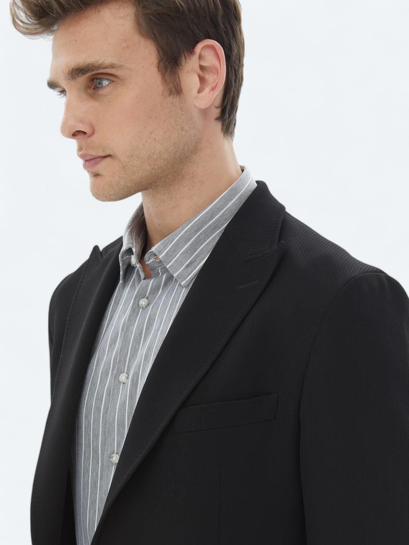 Siyah Desenli Modern Fit Takım Elbise