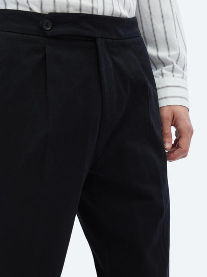 Siyah Dokuma Carrot Fit Casual Pamuk Karışımlı Pantolon