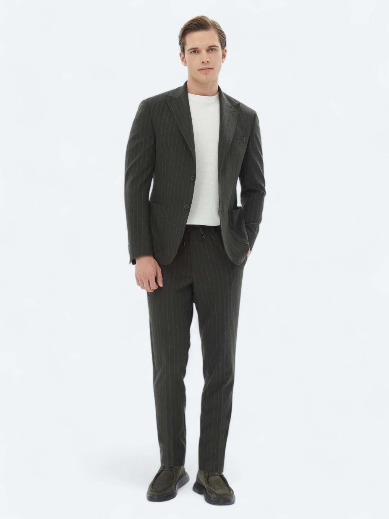 Haki Çizgili Modern Fit Takım Elbise