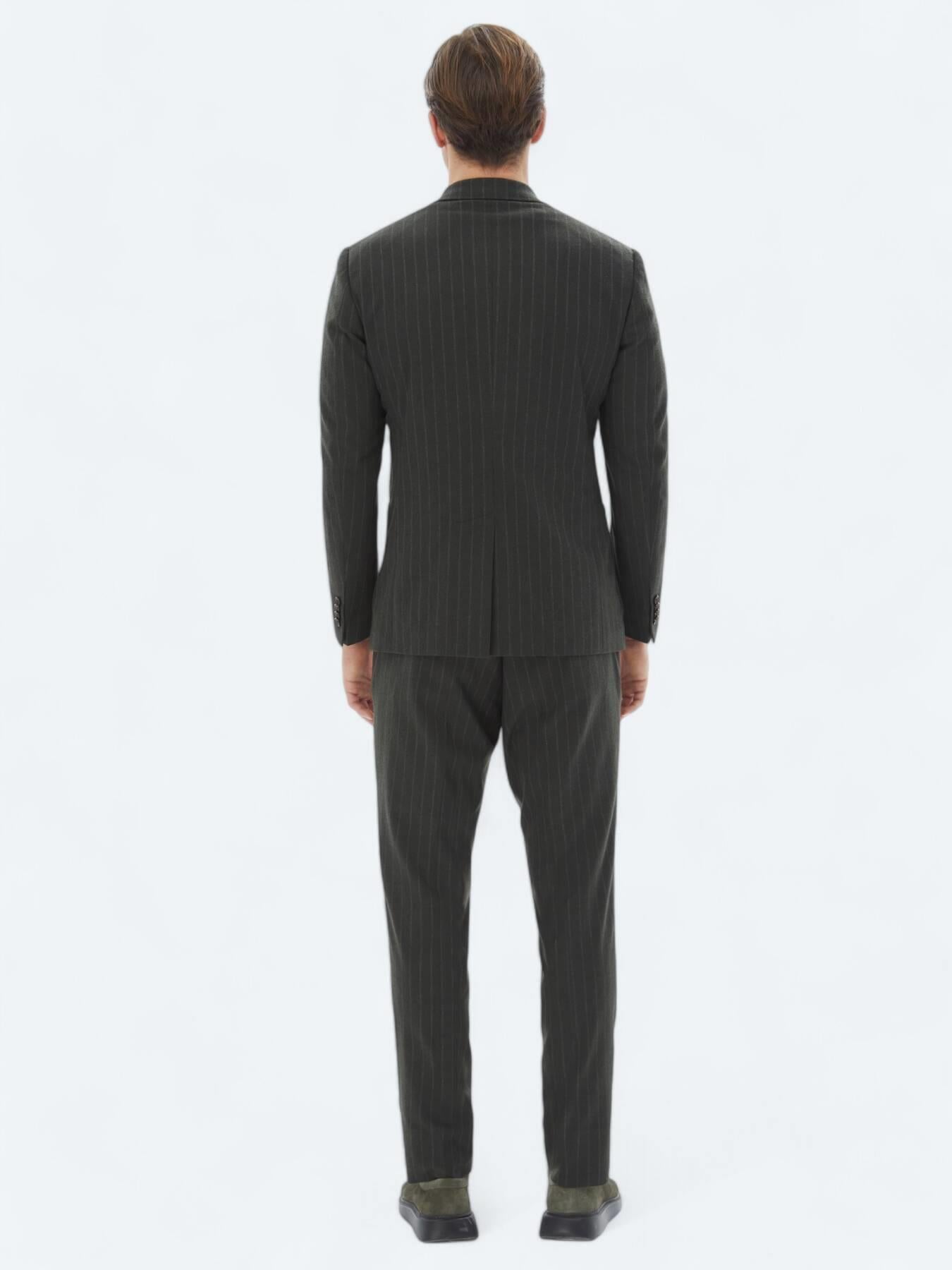 Haki Çizgili Modern Fit Takım Elbise
