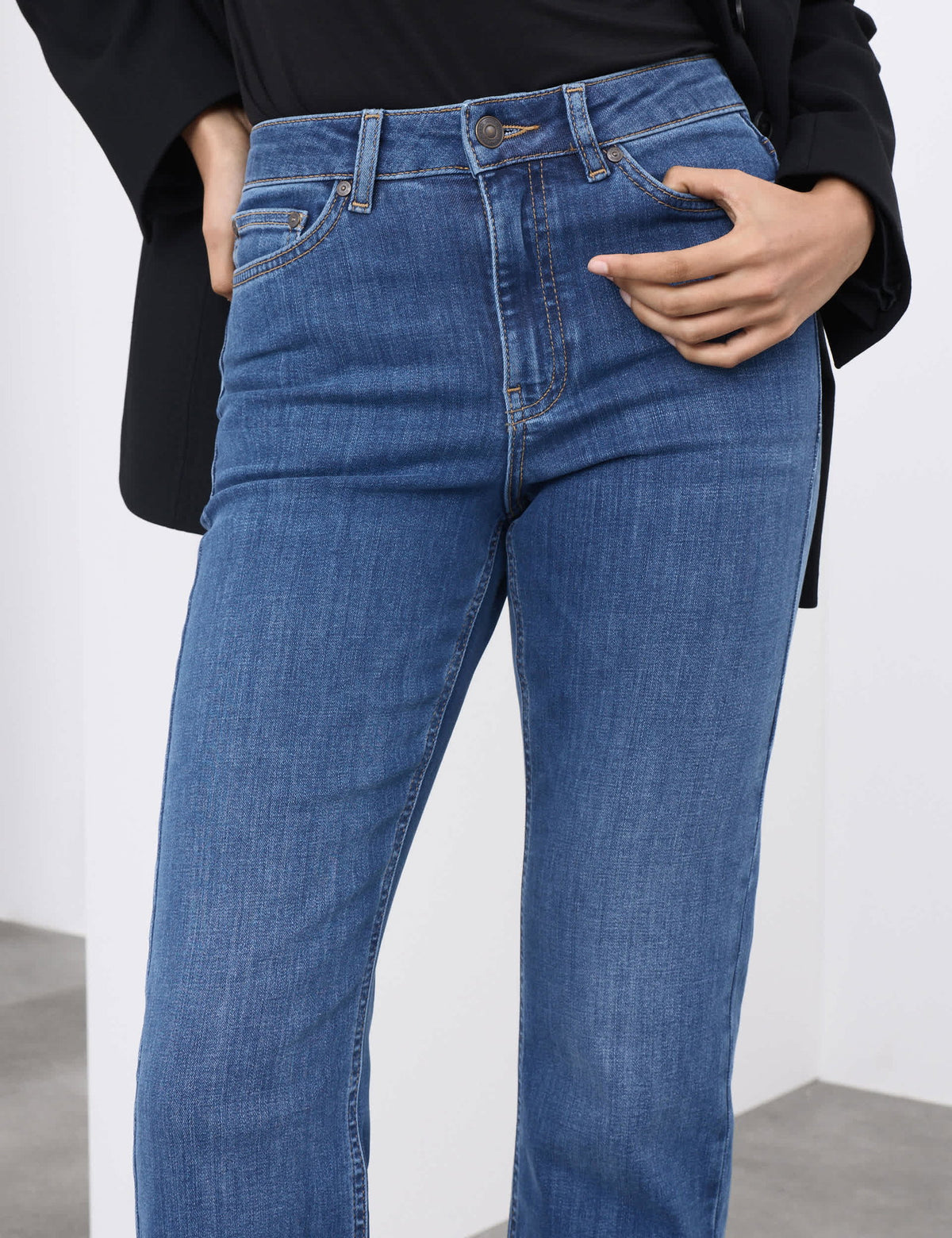 Yüksek Belli Straight Leg Jean