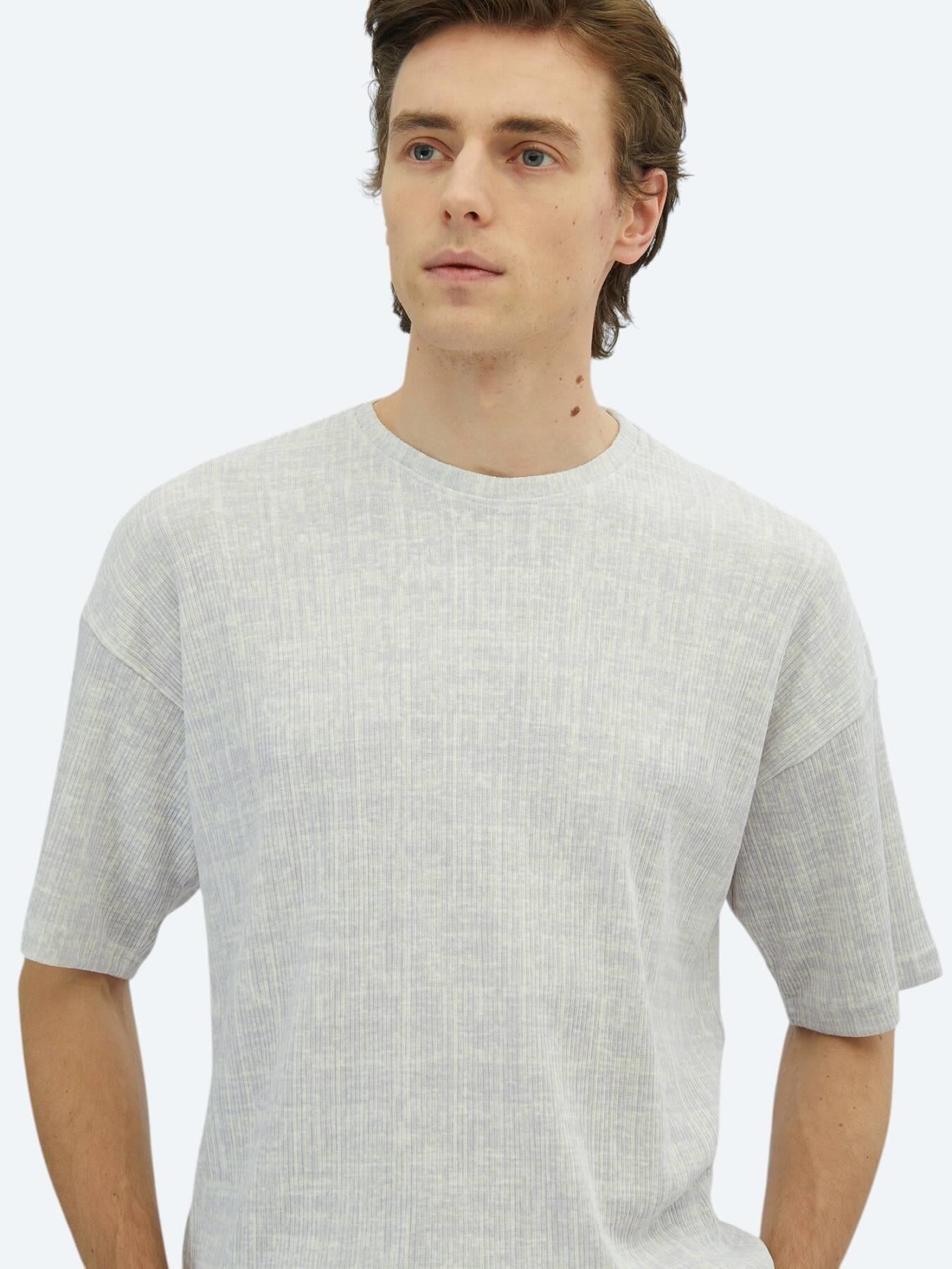 Lila Baskılı Bisiklet Yaka Pamuk Karışımlı T-shirt