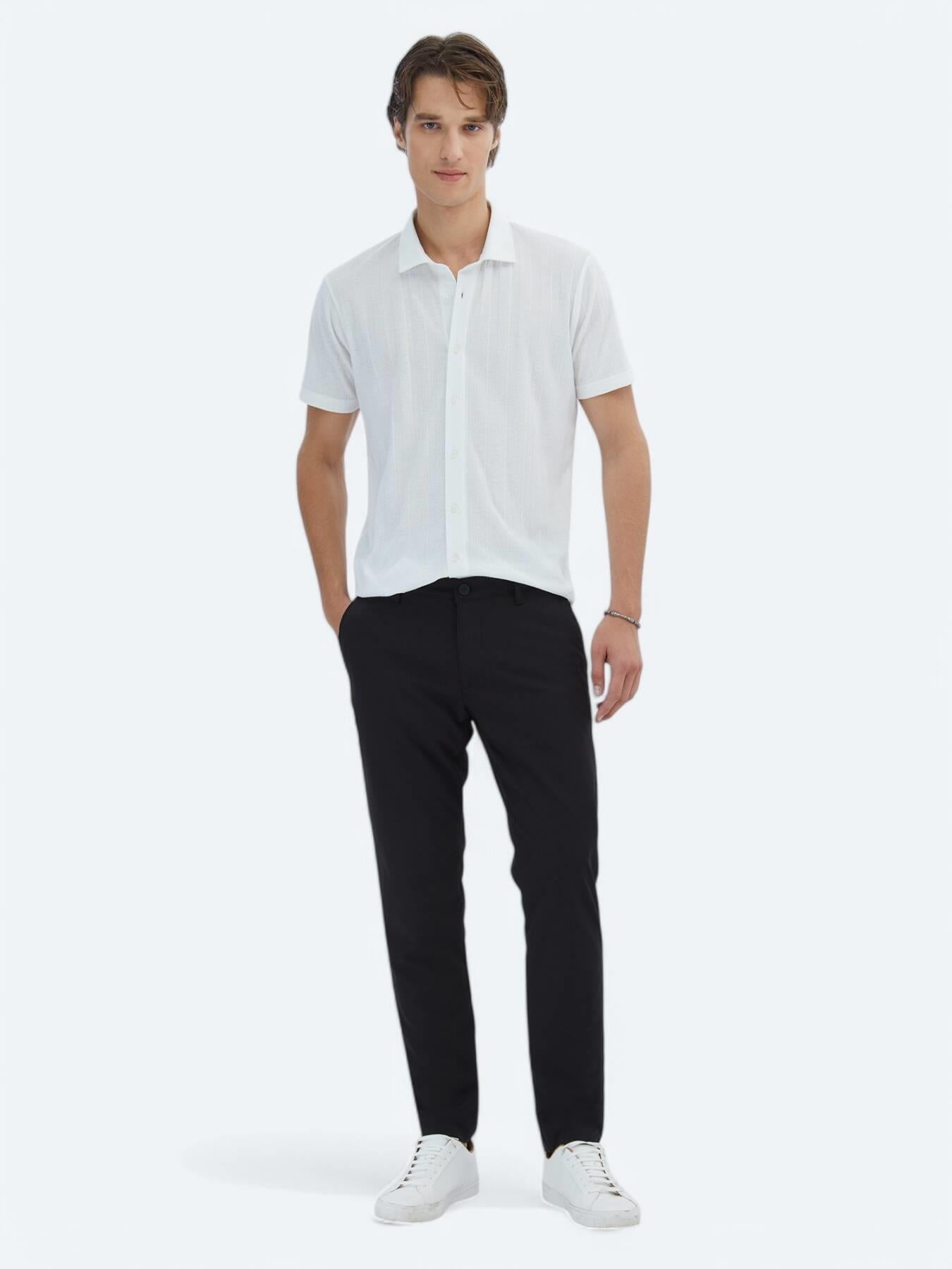 Beyaz Desenli Regular Fit Kısa Casual Gömlek