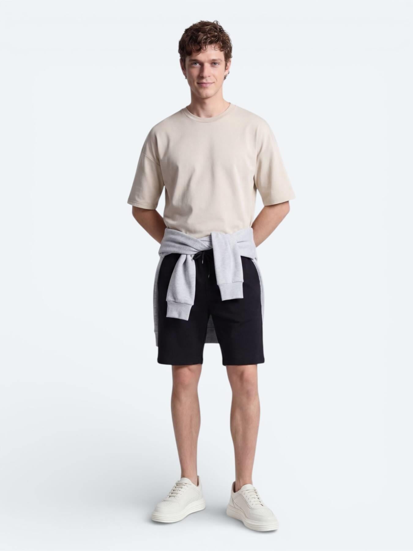 Siyah Düz Örme Regular Fit Casual Bermuda