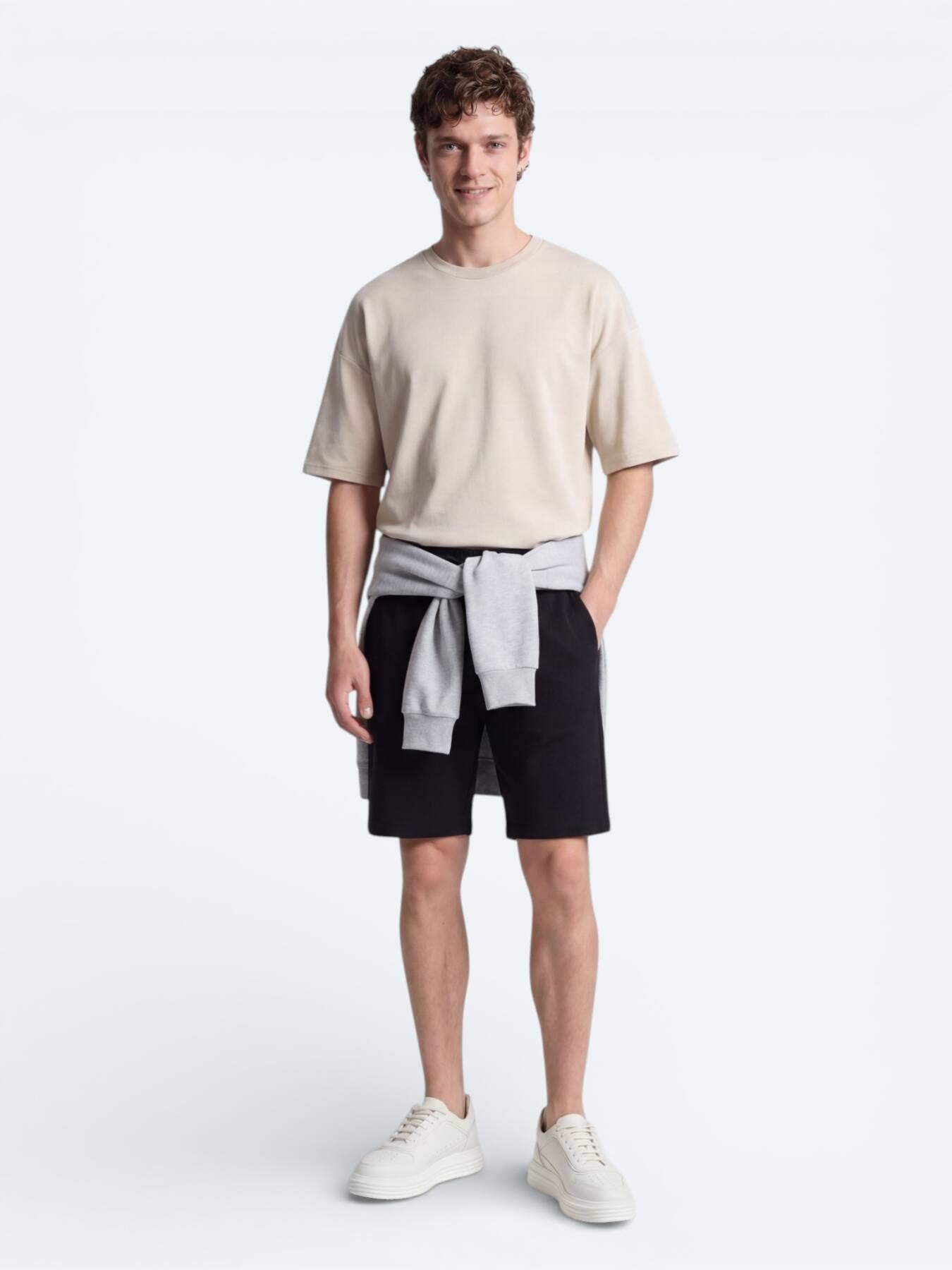 Siyah Düz Örme Regular Fit Casual Bermuda
