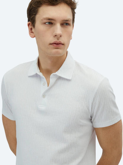 Beyaz Desenli Polo Yaka Pamuk Karışımlı T-shirt