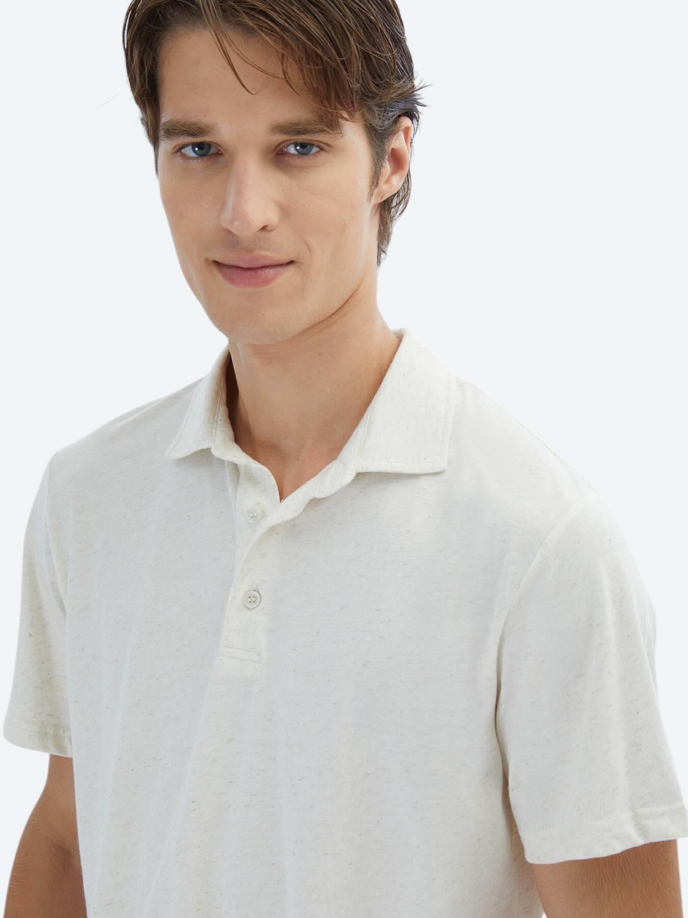 Bej Desenli Polo Yaka Pamuk Karışımlı T-shirt