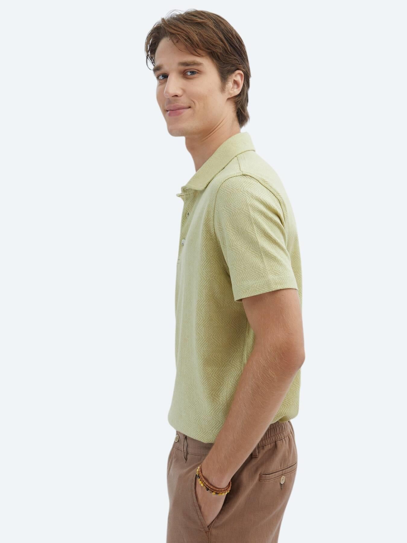 Limon Küfü Desenli Polo Yaka Pamuk Karışımlı T-shirt
